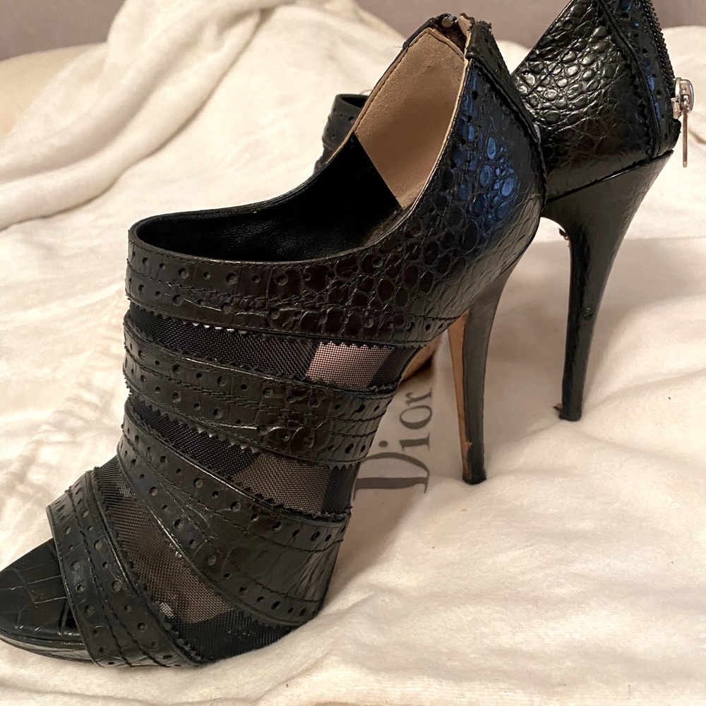 Use beautiful Dior shoes, size 39 but fits 38